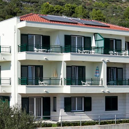 Apartments By The Sea Igrane, Makarska - 17292 Exterior photo