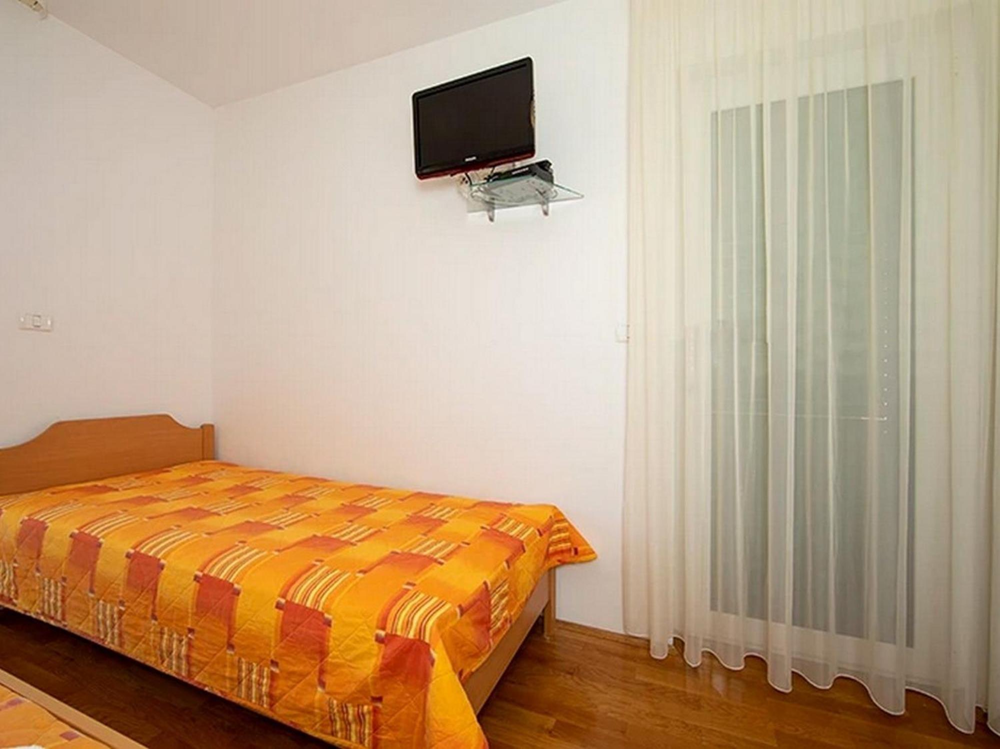 Apartments By The Sea Igrane, Makarska - 17292 Room photo
